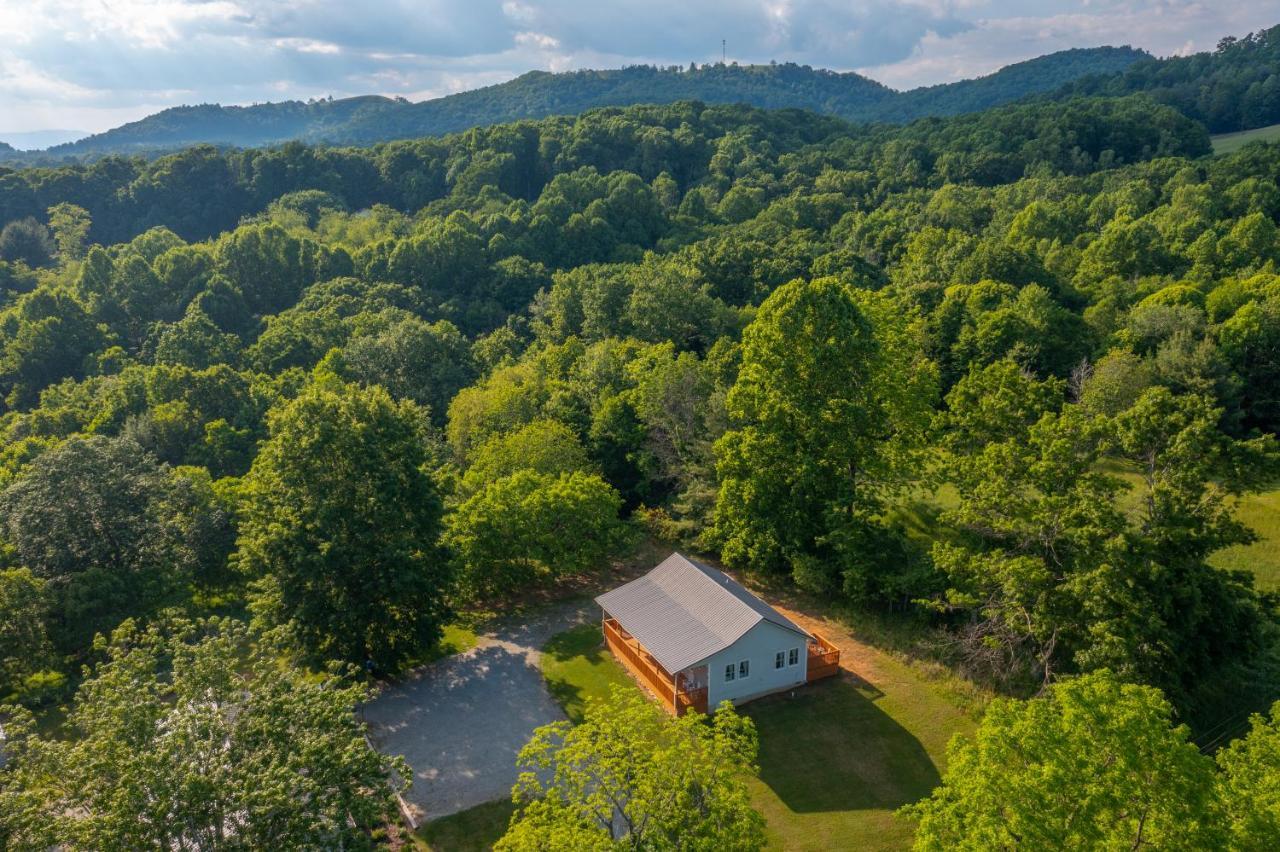 Newly Remodeled Luxury Cottage With Mountain Views Sparta Экстерьер фото
